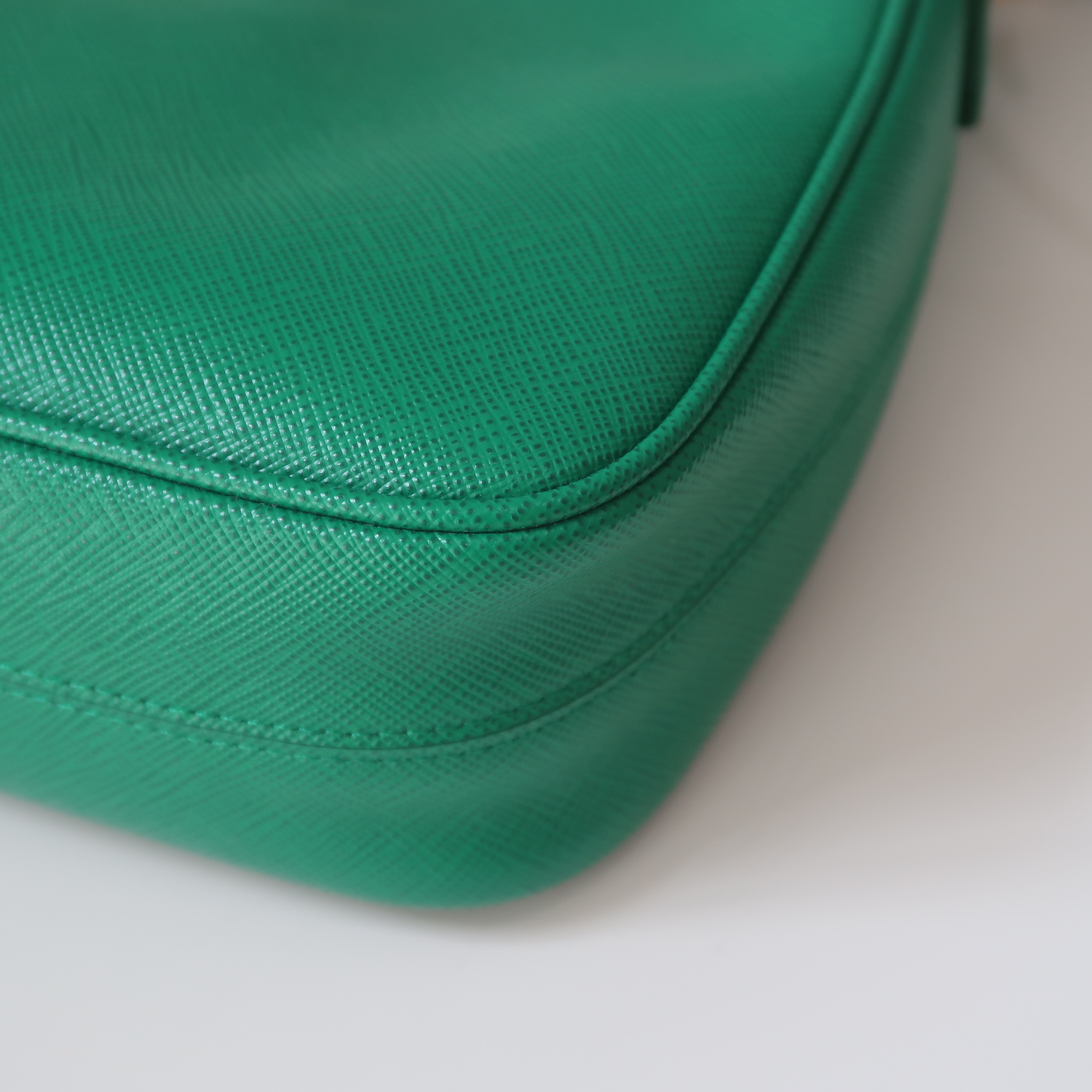 Prada Mango Green Saffiano Re-Edition Mini Hobo 1BC204 (2022)