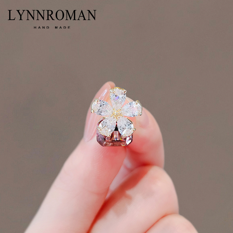 เข็มกลัด เข็มกลัดสวยๆ เข็มกลัดติดเสื้อ Brooch