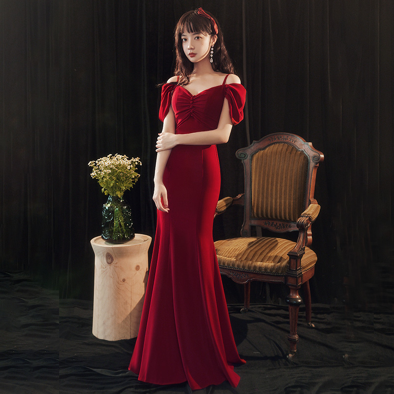 ชุดราตรี ชุดราตรีสวยหรู แบบ ทันสมัย Evening dress
