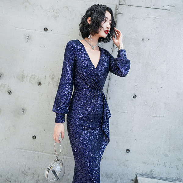 ชุดราตรี ชุดราตรีสวยหรู แบบ ทันสมัย Evening dress