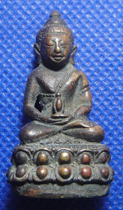 พระกริ่งก้นถ้วย