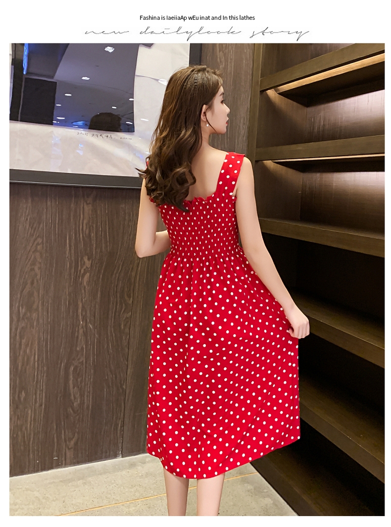 Dress4596 เดรสยาวลายจุดสม็อคช่วงอกและเอว ผ้าชีฟองทึบแสงเนื้อดีนุ่มใส่สบาย งานน่ารักใส่เก๋ๆ ได้บ่อย ทรงนี้มีติดตู้ไว้ใส่ได้เรื่อยๆ เลยจ้า มี 2 สี ดำ, แดง