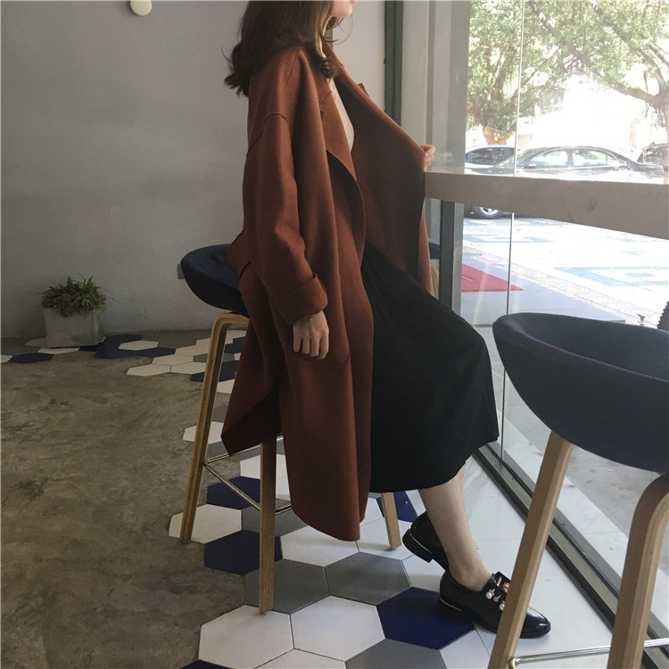 เสื้อโค้ทคลุม สไตล์เกาหลี ผ้าดีทิ้งตัวมีน้ำหนัก กันลมได้ดี เหมาะใส่ไปอากาศไม่หนาวมาก ใส่แล้วเกาหลีสุดๆไปเลย same pic