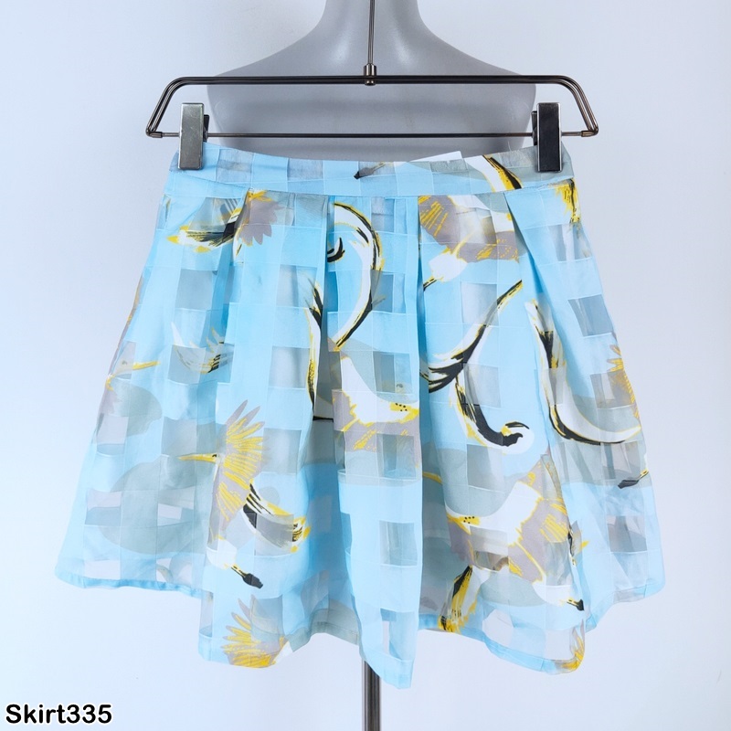 Skirt335 กระโปรงซิปข้างผ้าไหมแก้ว Organza โทนสีฟ้าพาสเทลมีซับในอย่างดี งานดีทรงดีลายสวย แมทช์กับอะไรก็เข้า ใส่เก๋ๆ ได้บ่อย