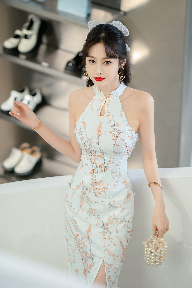 ชุดราตรี ชุดราตรีสวยหรู แบบ ทันสมัย Evening dress