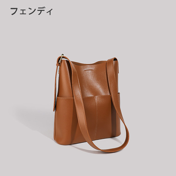 กระเป๋าสะพายข้างผู้หญิง กระเป๋าสะพายสไตล์เกาหลี By Japanese フェンディ authentic bag