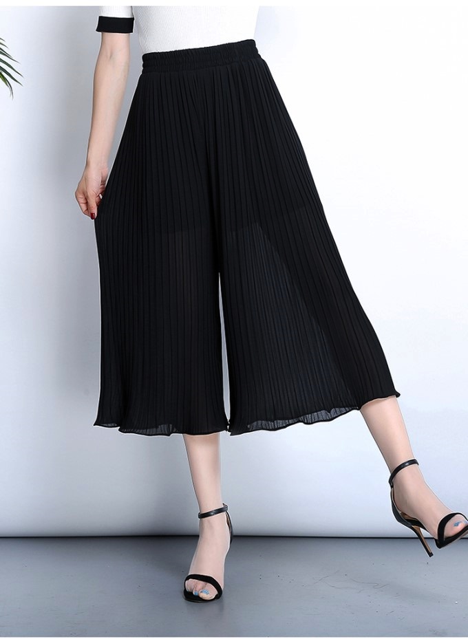 Trousers517 กางเกงขายาวชีฟองอัดพลีทสีดำ เอวยางยืด ผ้าชีฟองเนื้อดีหนามีน้ำหนักทิ้งตัว งานสวยผ้านุ่มน่าใส่ แมทช์กับเสื้อทรงไหนก็ดูดี