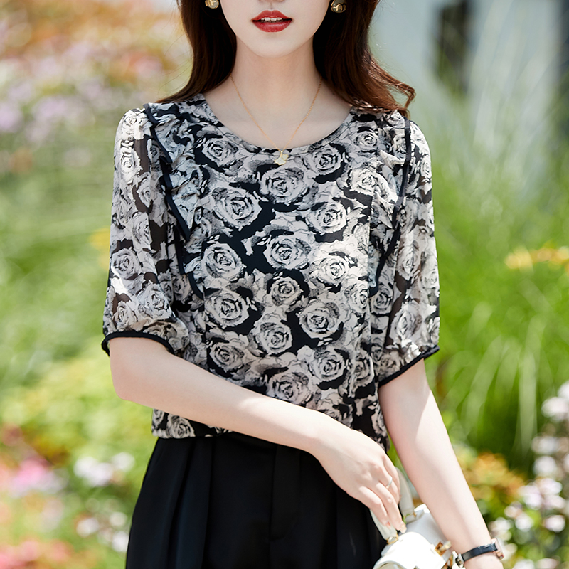 เสื้อเชิ้ตผู้หญิงแขนยาว เสื้อเชิ้ตผู้หญิงใส่ทํางาน 390 บาทต่อชิ้น ฟรีค่าจัดส่ง