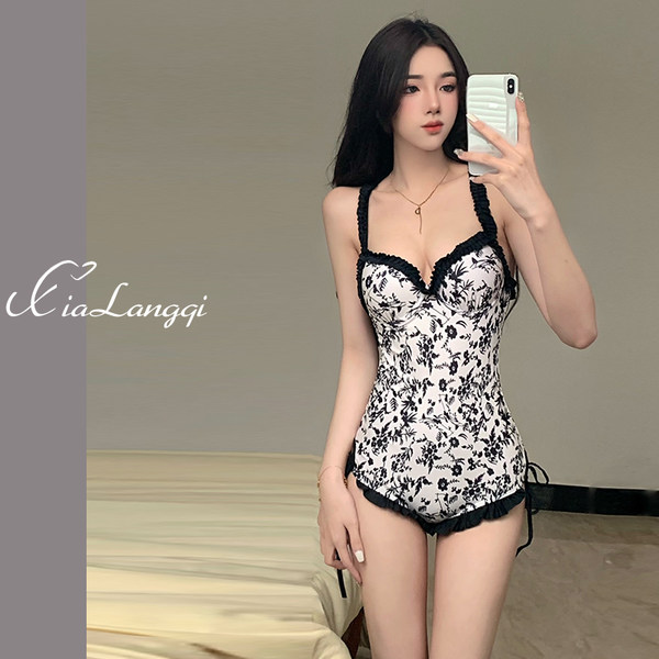 ชุดว่ายน้ำผู้หญิง ชุดว่ายน้ำน่ารัก Bikini ชุดไปทะเล