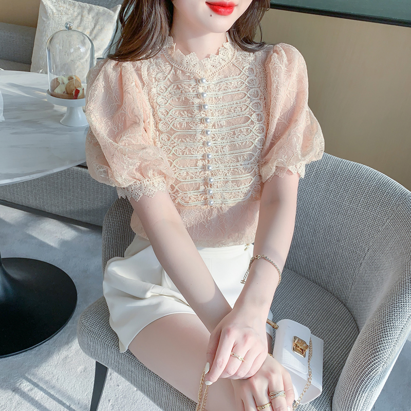 เสื้อลูกไม้ แขนสั้น