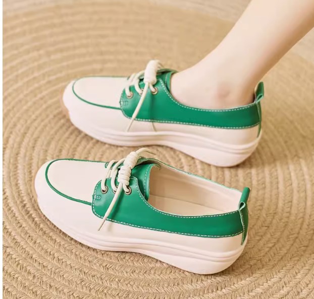 รองเท้าผ้าใบ รองเท้าหุ้มส้น หนังแท้ สำหรับ ผู้หญิง รองเท้าหุ้นส้น สีทูโทน หนังแท้ ใส่เที่ยว แบบวัยรุ่น เท่ ๆ 224760