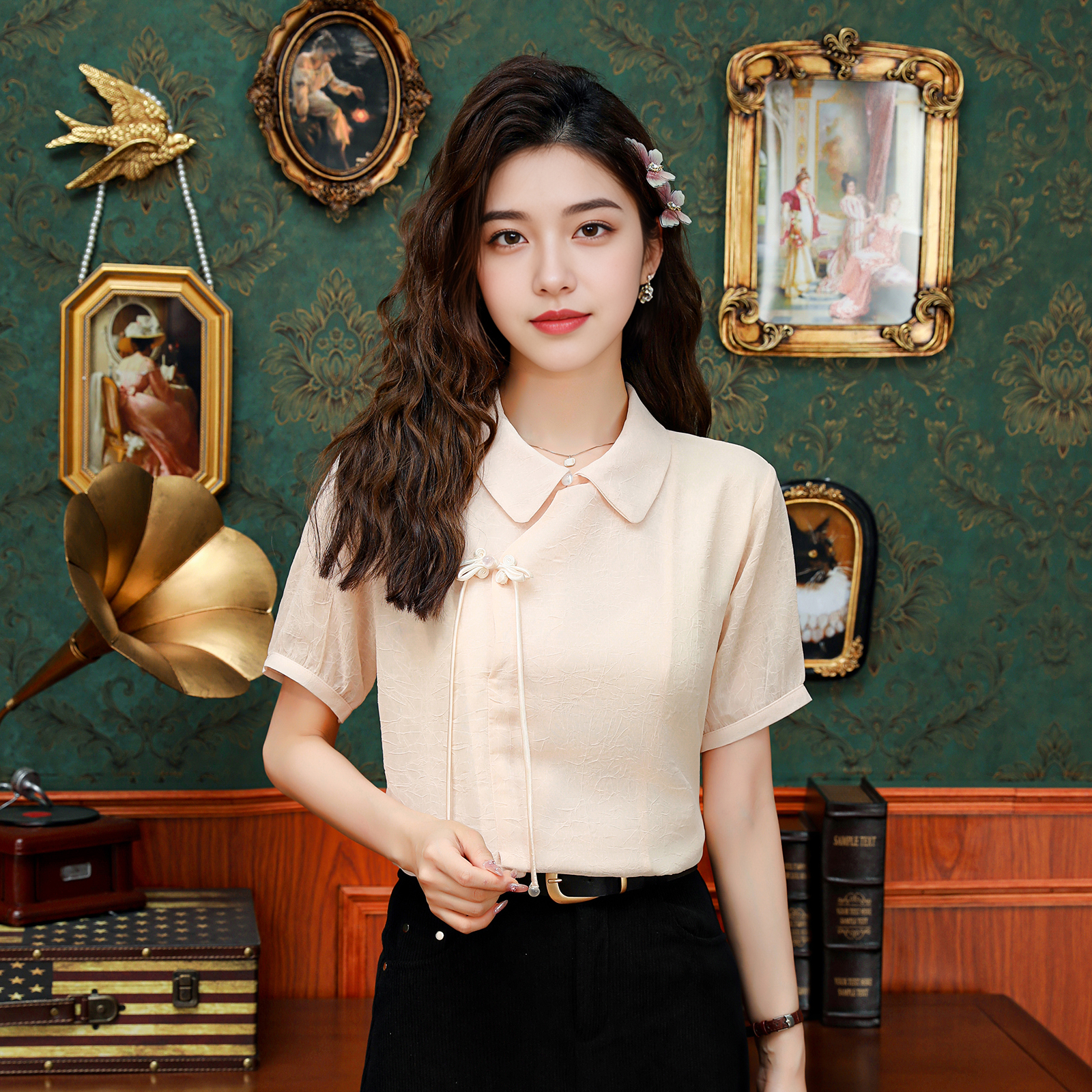 เสื้อเชิ้ตผู้หญิงใส่ทํางาน 390 บาทต่อชิ้น ฟรีค่าจัดส่ง