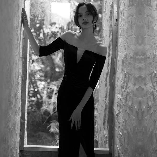 ชุดราตรี ชุดราตรีสวยหรู แบบ ทันสมัย Evening dress