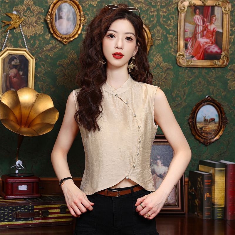 เสื้อเชิ้ตผู้หญิงใส่ทํางาน 390 บาทต่อชิ้น ฟรีค่าจัดส่ง