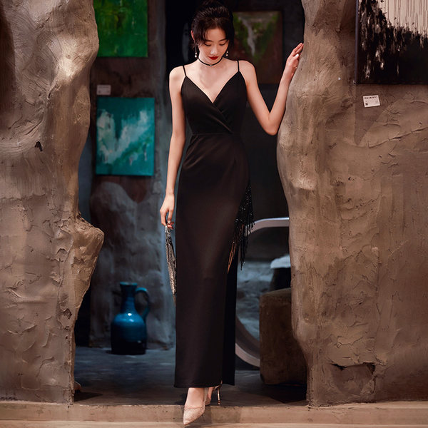 ชุดราตรี ชุดราตรีสวยหรู แบบ ทันสมัย Evening dress