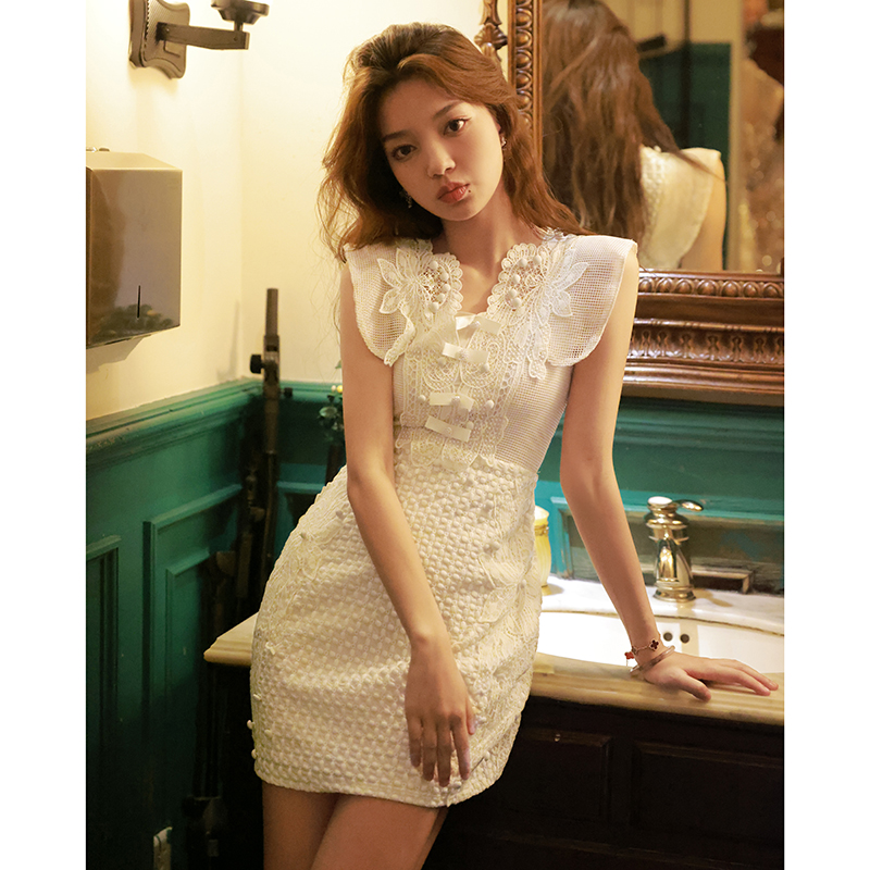 ชุดราตรี ชุดราตรีสวยหรู แบบ ทันสมัย Evening dress