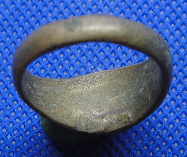 แหวนนางกวักหลวงพ่ออิ่ม