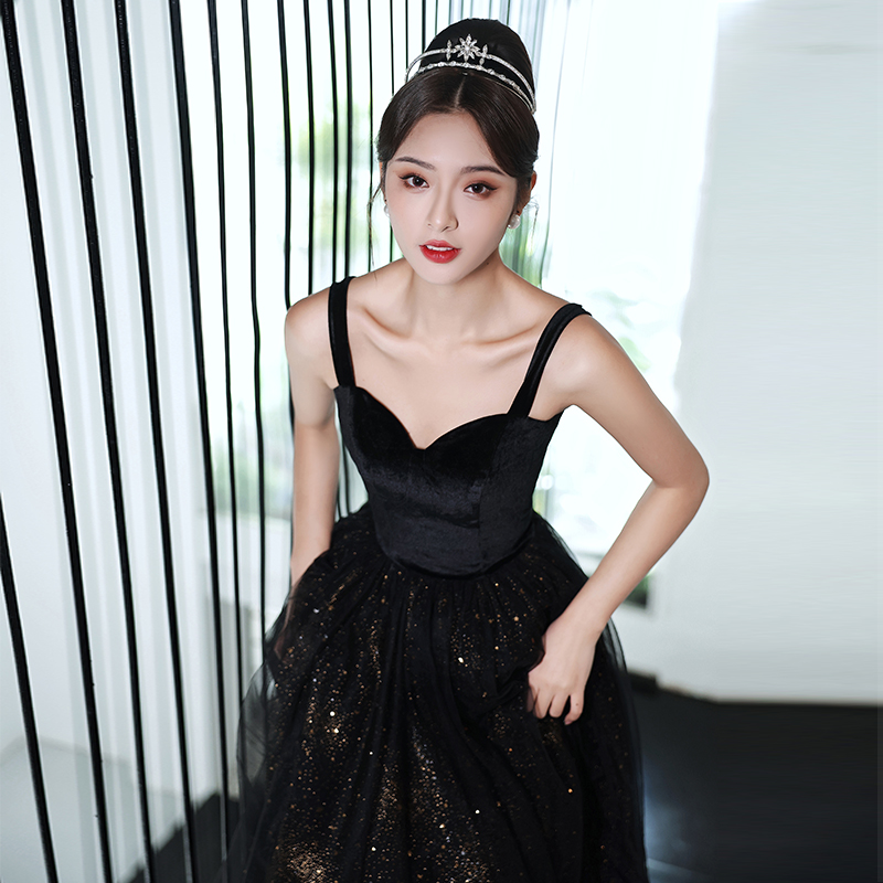 ชุดราตรี ชุดราตรีสวยหรู แบบ ทันสมัย Evening dress