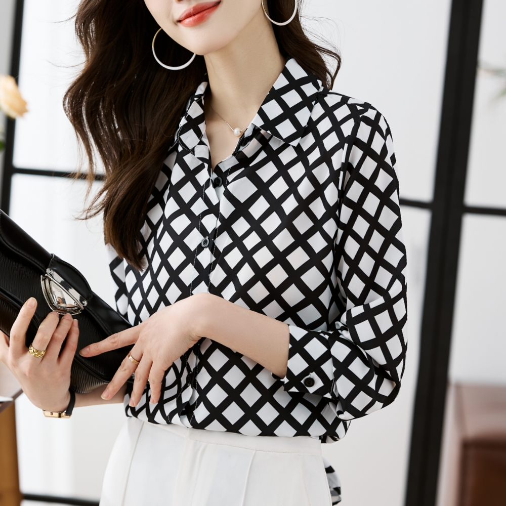 เสื้อเชิ้ตผู้หญิงแขนยาว เสื้อเชิ้ตผู้หญิงใส่ทํางาน 390 บาทต่อชิ้น ฟรีค่าจัดส่ง