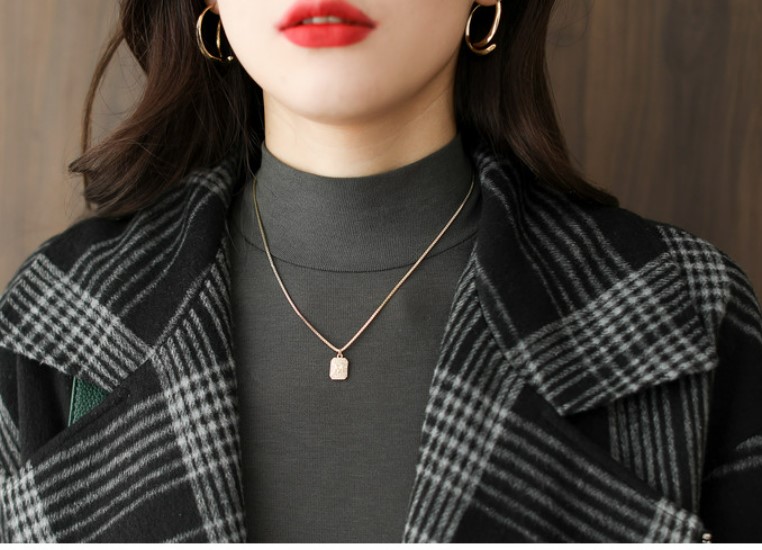 เสื้อคลุม แบบสูท ลายสก็อต โทนสีดำ แจ็คเก็ต ผู้หญิง แบบปกใหญ่ ใส่สวย ใส่เท่ ใส่ทำงาน และ เที่ยว แบบเก๋ ๆ 340591