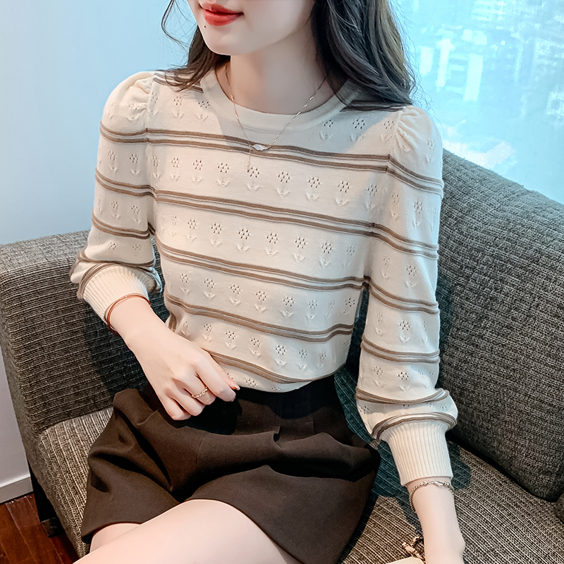 เสื้อเชิ้ตผู้หญิงแขนยาว เสื้อเชิ้ตผู้หญิงใส่ทํางาน 390 บาทต่อชิ้น ฟรีค่าจัดส่ง