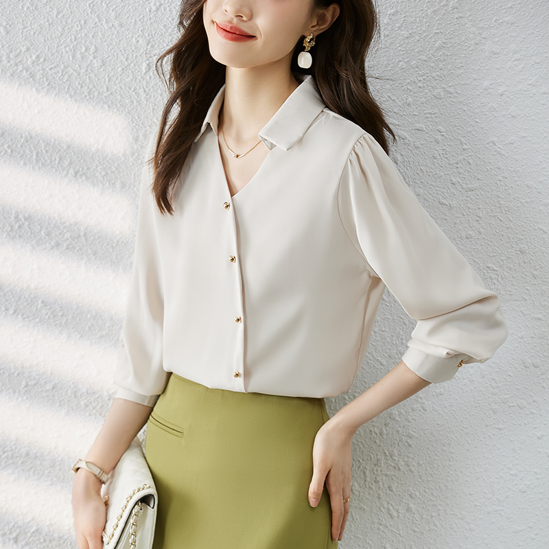 เสื้อเชิ้ตผู้หญิงแขนยาว เสื้อเชิ้ตผู้หญิงใส่ทํางาน 390 บาทต่อชิ้น ฟรีค่าจัดส่ง