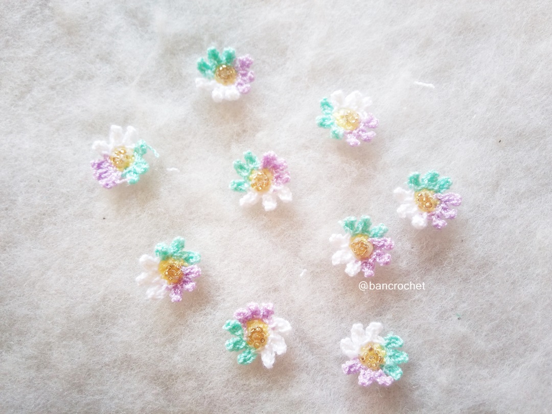 Bancrochet ดอกไม้จิ๋วถักโครเชต์ crochet mini flowers สี 0.5 นิ้ว