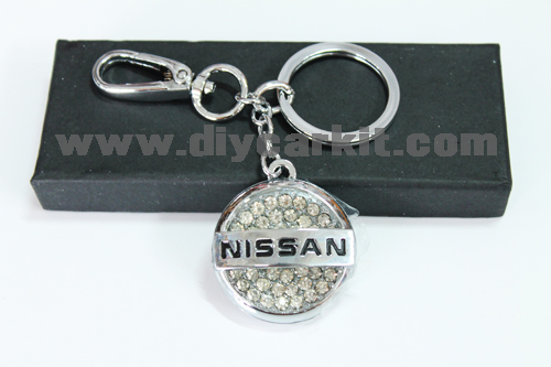 พวงกุญแจ Nissan แบบฝังเพชร
