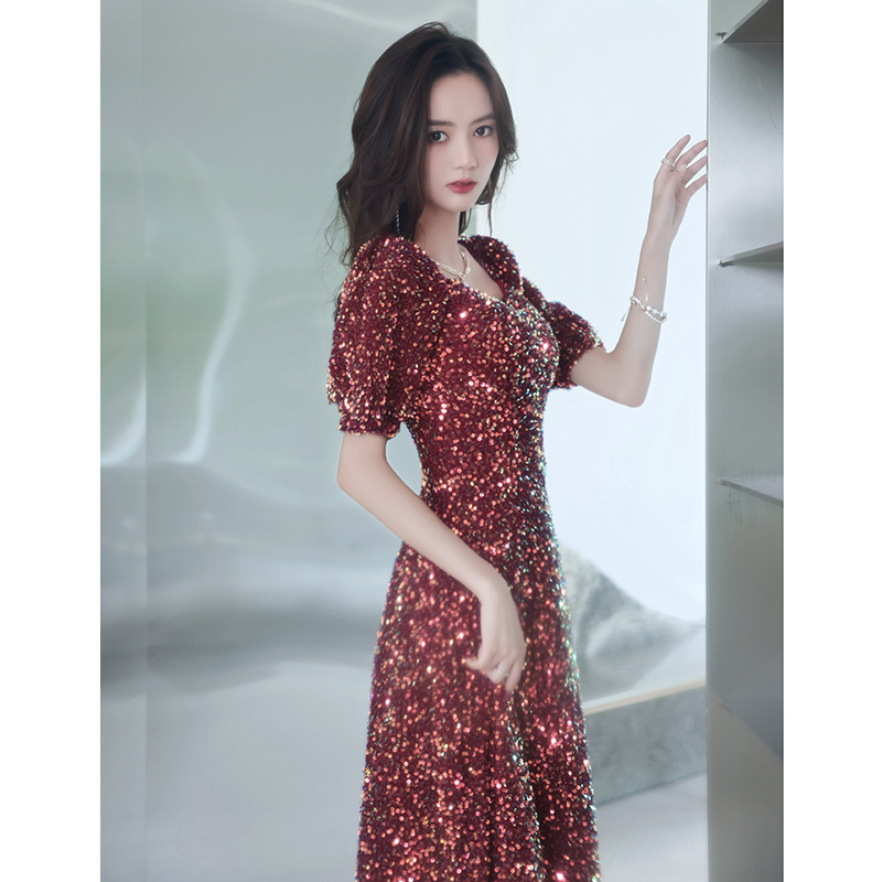 ชุดราตรี ชุดราตรีสวยหรู แบบ ทันสมัย Evening dress