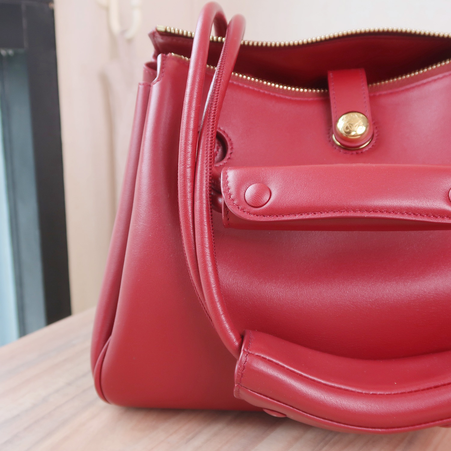 Loewe Brunt Red Calf Small Madrid Bag (ใบเสร็จไทย 1 เดือน ลด 1 แสน)