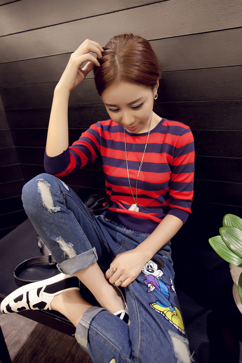 กางเกงยีนส์ สกรีนลายมิกกี้เมาส์ แต่งขาดๆ แนวๆ ทรงสวย พร้อมส่ง same pic