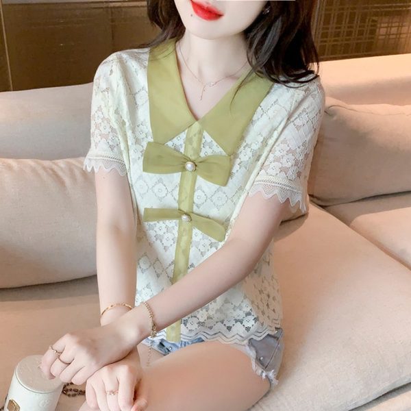 เสื้อลูกไม้ แขนสั้น