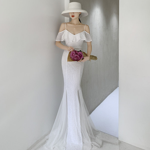 ชุดราตรี ชุดราตรีสวยหรู แบบ ทันสมัย Evening dress