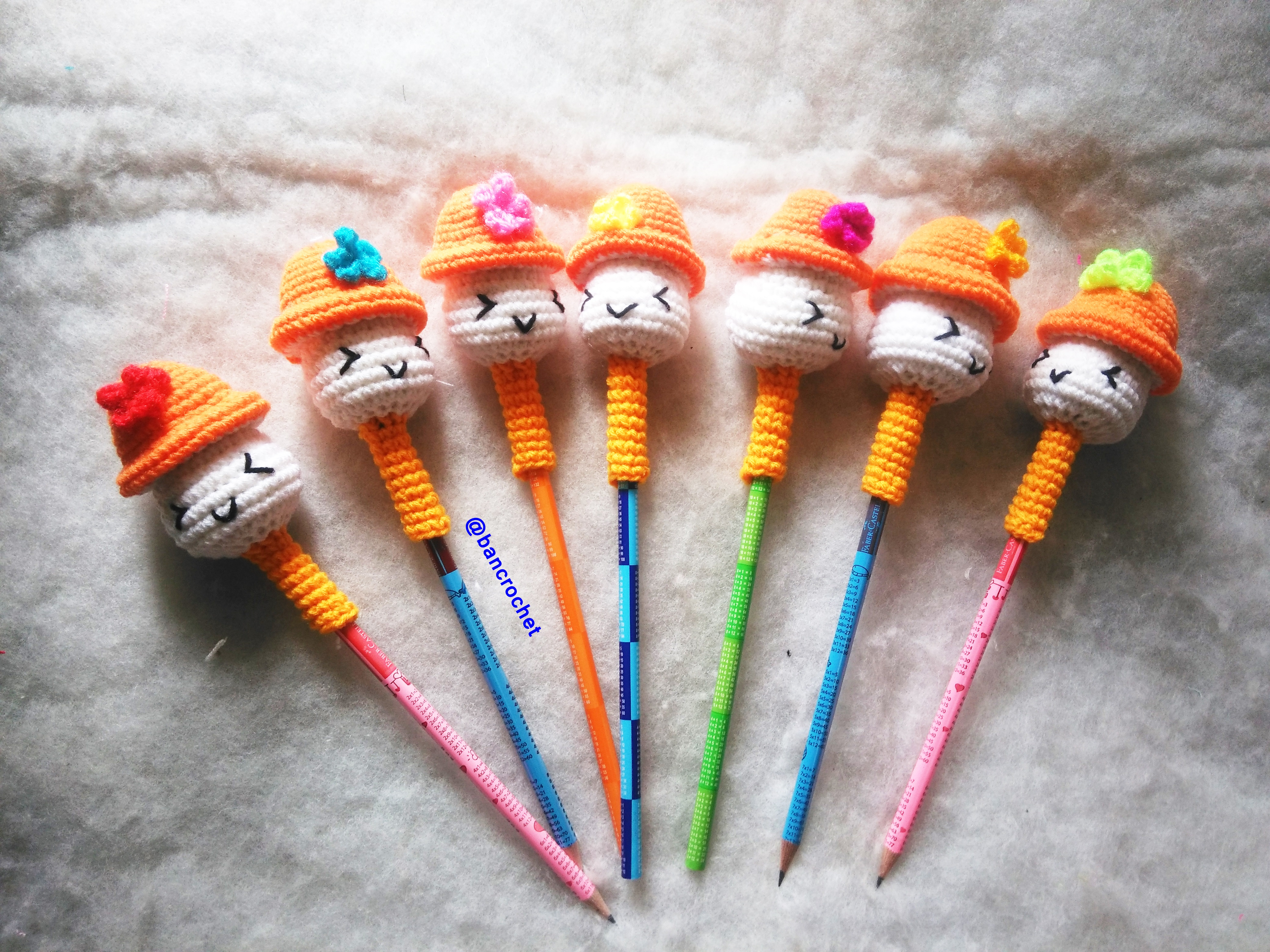 Bancrochet ที่ครอบหัวดินสอ เห็ดถัก crochet mushroom pencil cover ส้ม 8นิ้ว