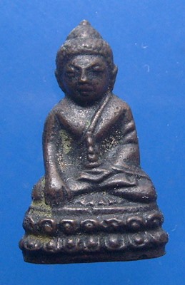 พระกริ่งหลังเจดีย์