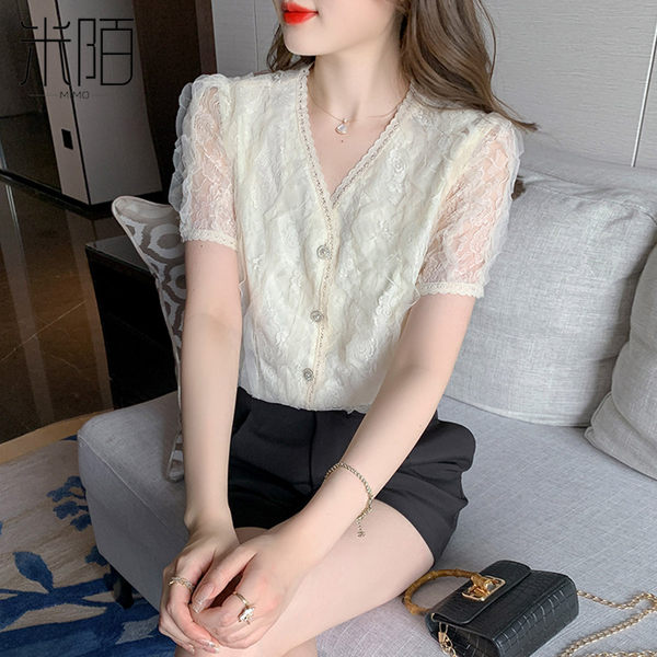 เสื้อลูกไม้ แขนสั้น