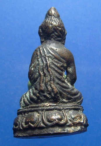 พระกริ่งผมหวี