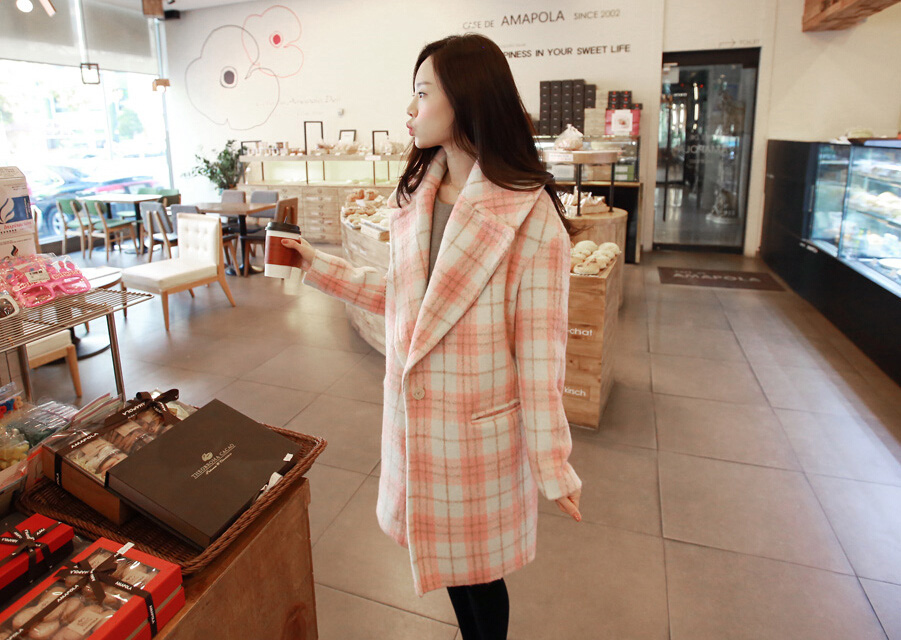 โค้ททรงยาวสวย สีชมพูลายสก๊อต น่ารักมาก พร้อมส่ง เลยจ้า pink