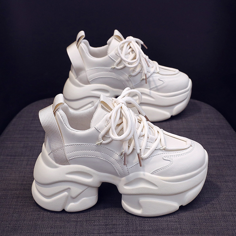 รองเท้าผ้าใบเสริมส้นสูง ไซต์35-39 สนใจทักแชท ฟรีค่าส่ง!