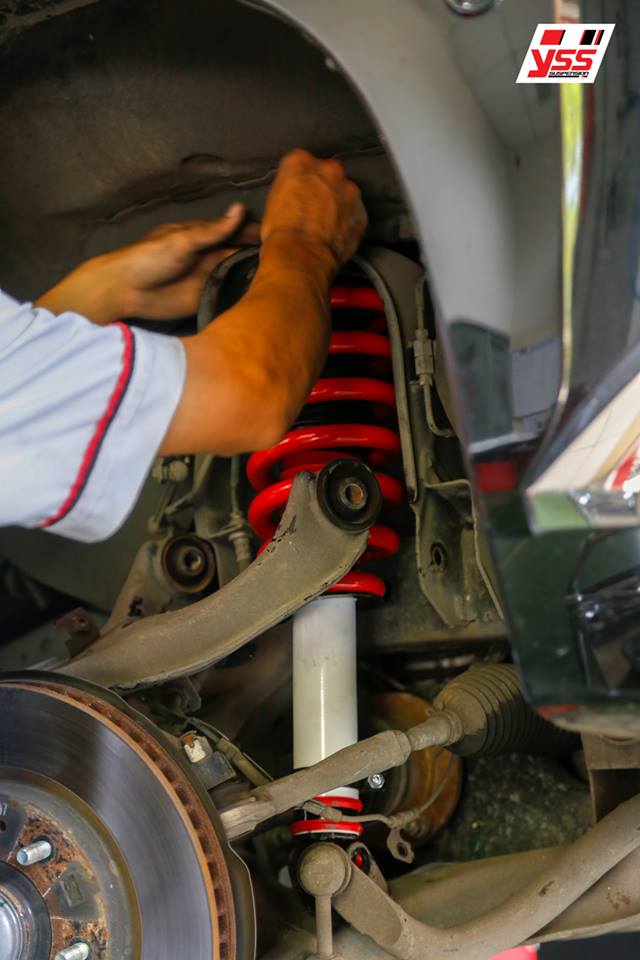 โช้คอัพ สปริงหน้า YSS รุ่น DTG Plus รถ All New Triton (Plus/4x4) ปี 15-18