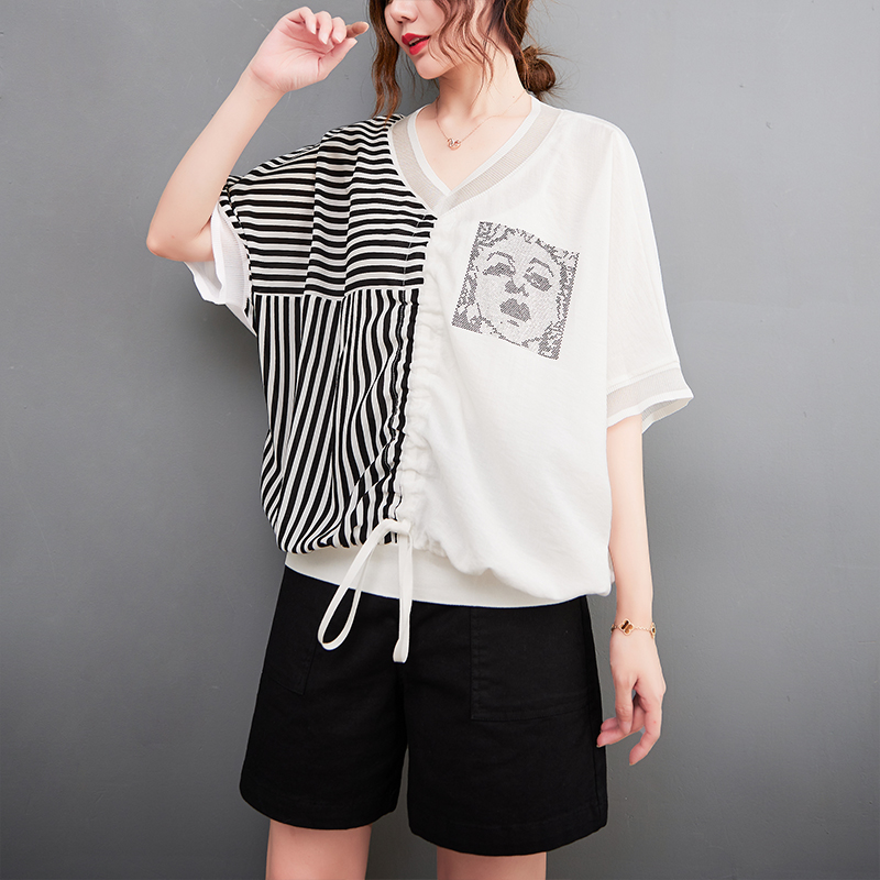 เสื้อลินินคนอ้วน เสื้อทีเชิ้ตคนอ้วนผู้หญิง เสื้อทีเชิ้ตตัวใหญ่ By Literary Plus size