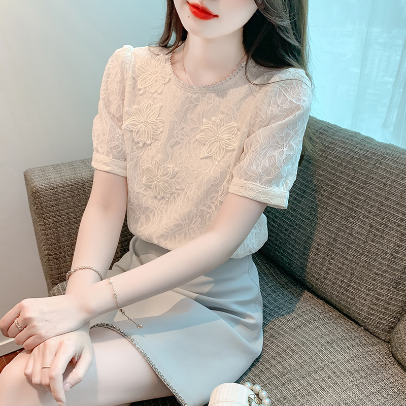 เสื้อผ้าวัยรุ่นเกาหลี เสื้อยืดวัยรุ่นผู้หญิง มีขนาด S M L XL