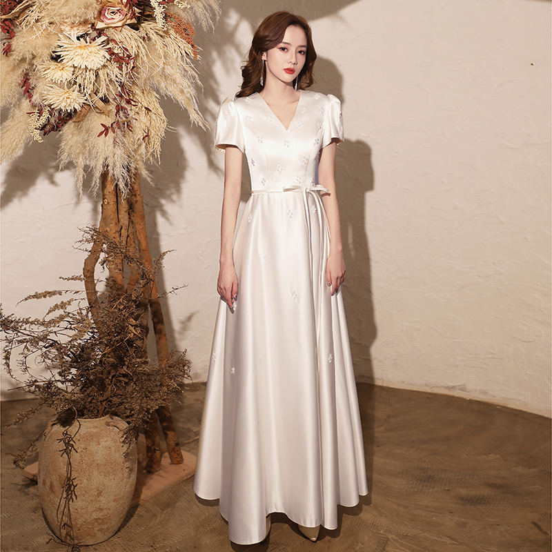 ชุดราตรี ชุดราตรีสวยหรู แบบ ทันสมัย Evening dress