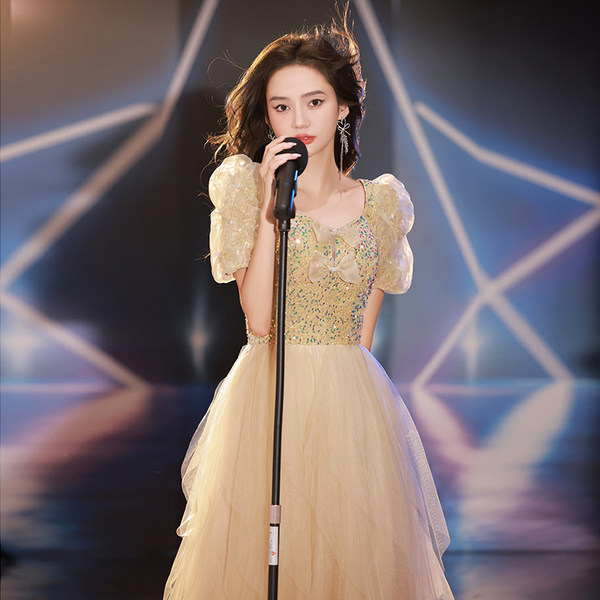 ชุดราตรี ชุดราตรีสวยหรู แบบ ทันสมัย Evening dress