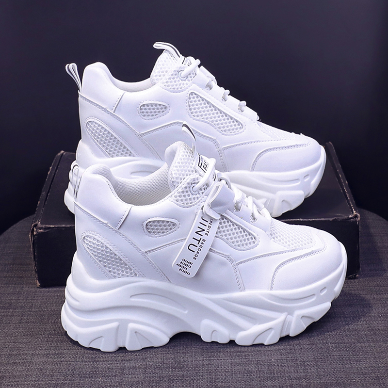 รองเท้าผ้าใบเสริมส้นสูง ไซต์35-39 สนใจทักแชท ฟรีค่าส่ง!