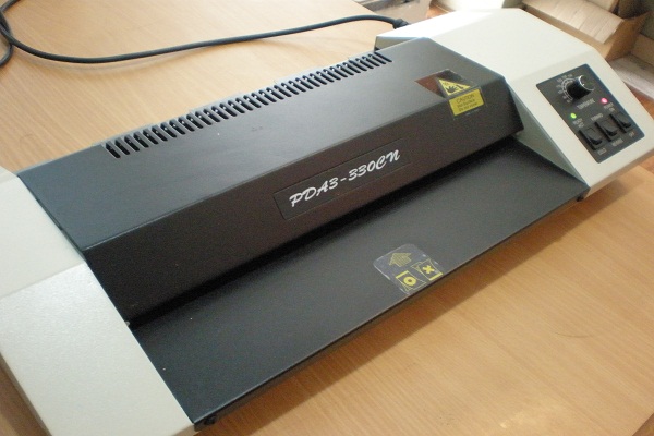 เครื่องเคลือบบัตร A3 รุ่นอด ทน