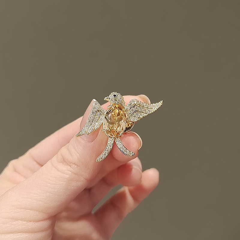 เข็มกลัด เข็มกลัดสวยๆ เข็มกลัดติดเสื้อ Brooch