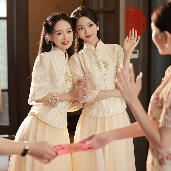 ชุดเพื่อนเจ้าสาวสีครีม ชุดเพื่อนเจ้าสาว ชุดไปงานแต่งงาน
