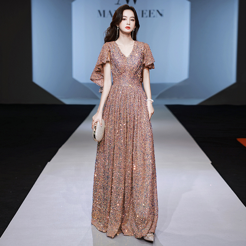 ชุดราตรี ชุดราตรีสวยหรู แบบ ทันสมัย Evening dress