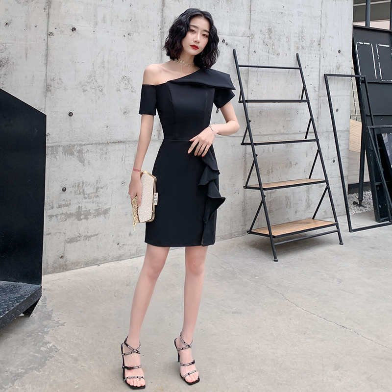 ชุดราตรี ชุดราตรีสวยหรู แบบ ทันสมัย Evening dress